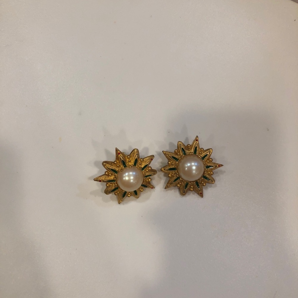 Gerard Yosca gold earrings with pearl